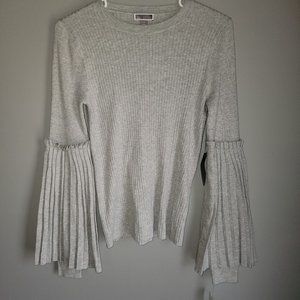 Chelsea 28 Sweater NWT